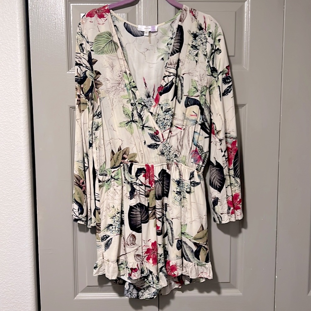 Entro Romper Bell Sleeve